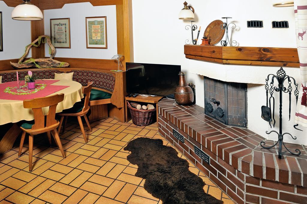 Gasthof Moser Fohnsdorf Buitenkant foto